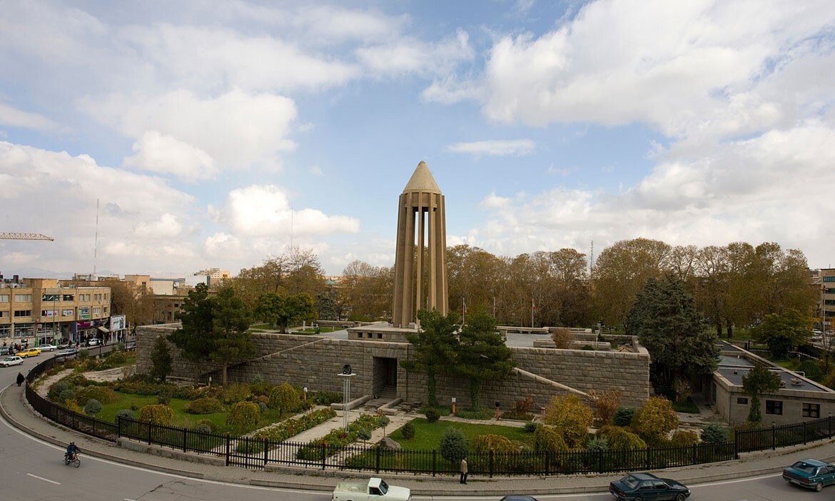 b2ap3_large_Avicenna--tomb-Hamadan-city.jpg