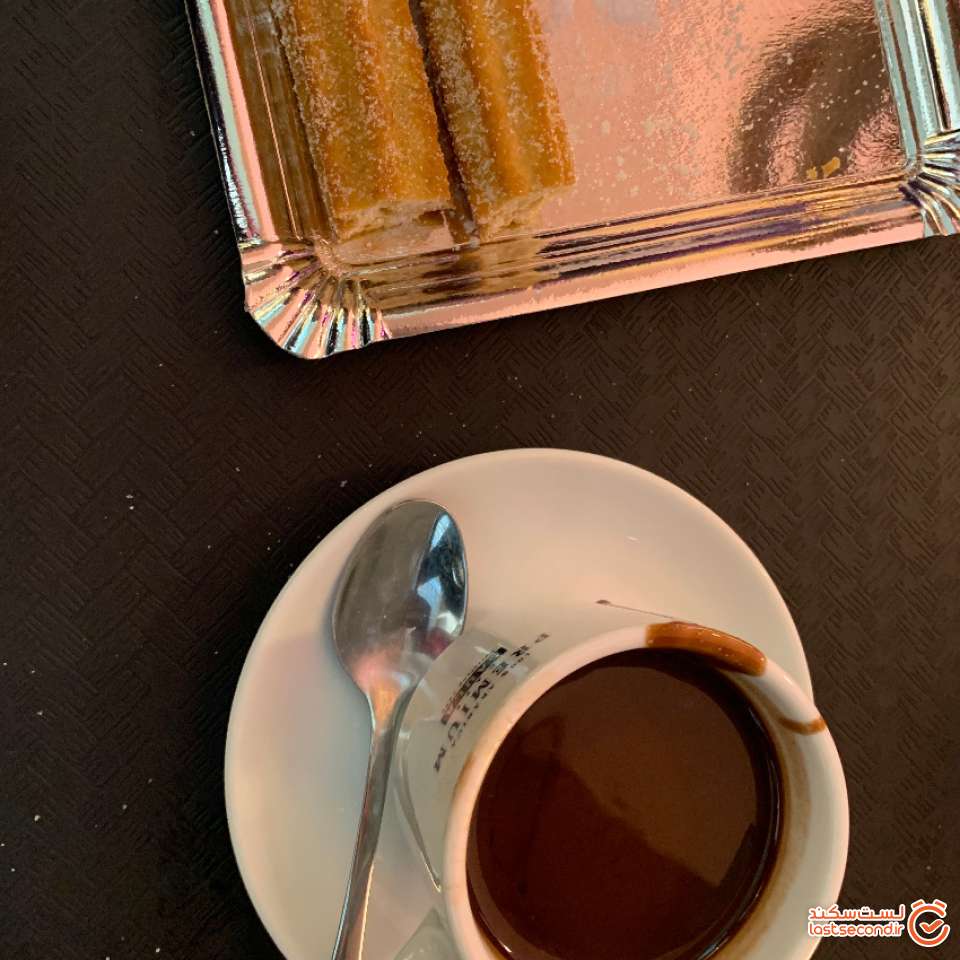 چوروس با شکلات داغ