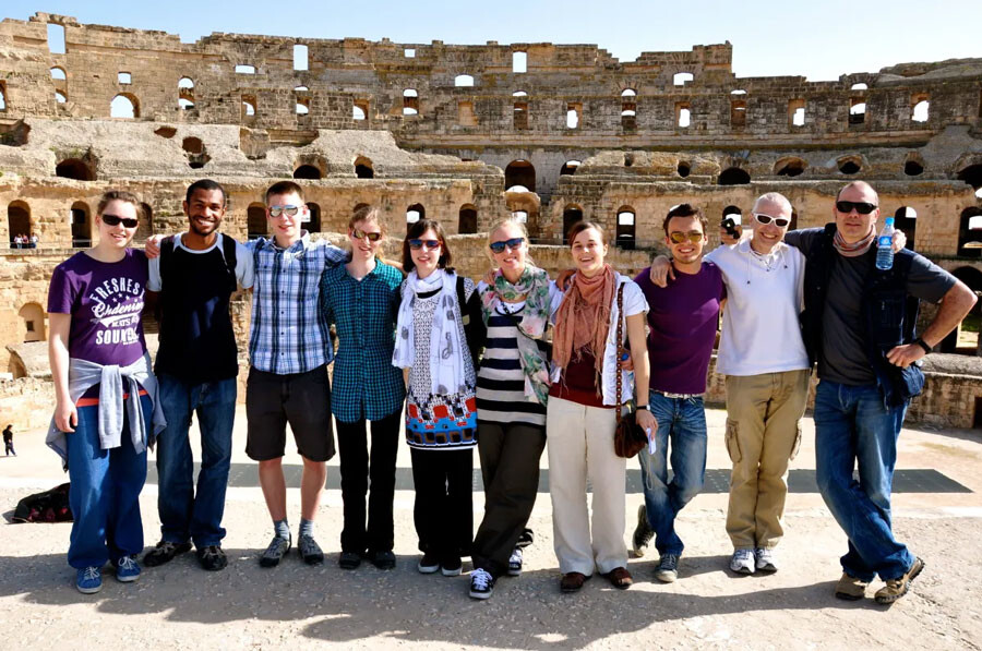lastsecond.ir-tunisia-entertainments-by-tour.jpg