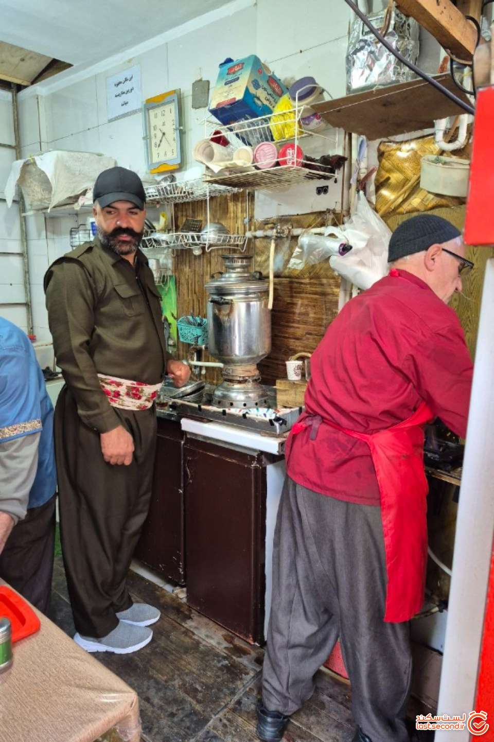 صبحانه خوری عمو ناصر میدان آزادی-سنندج