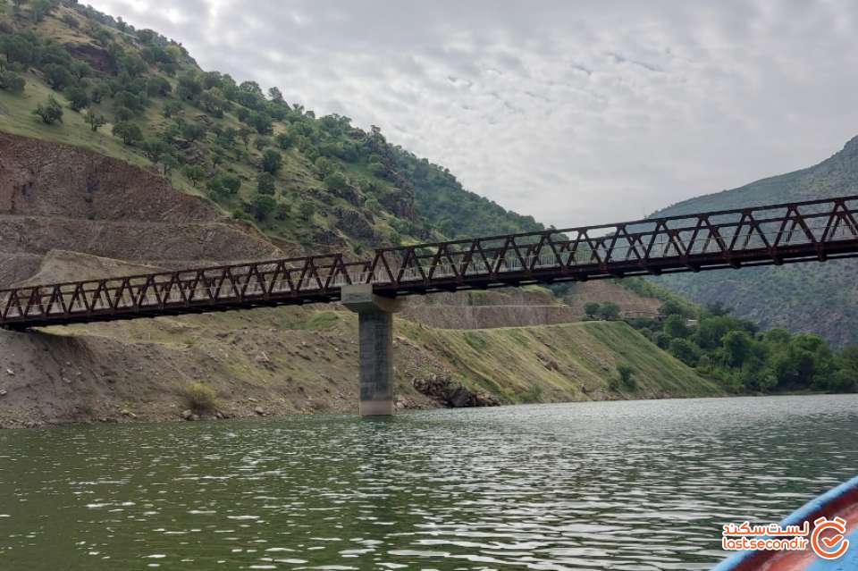 در این لحظه مطمئنم که خوشبخت بودم.
