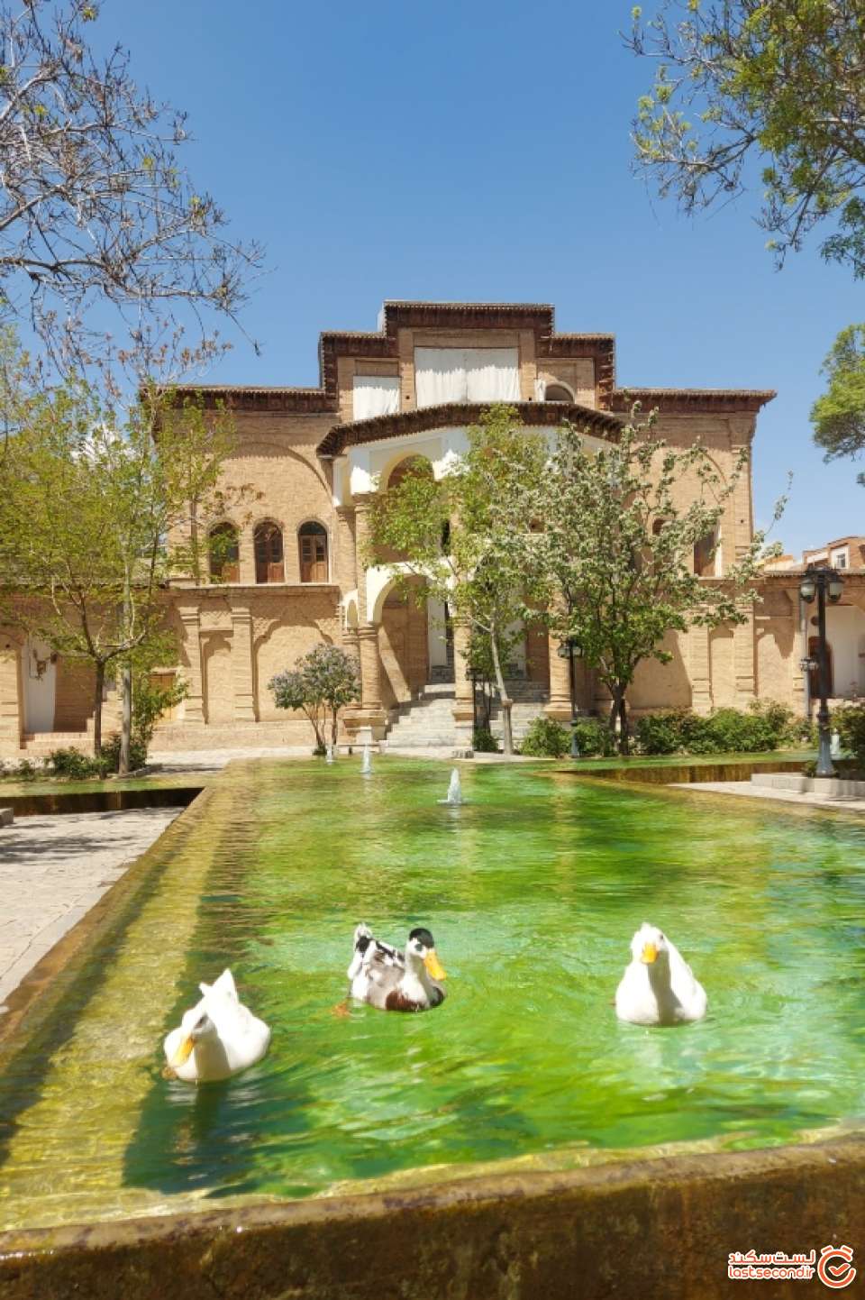 خسرو آباد زیبا