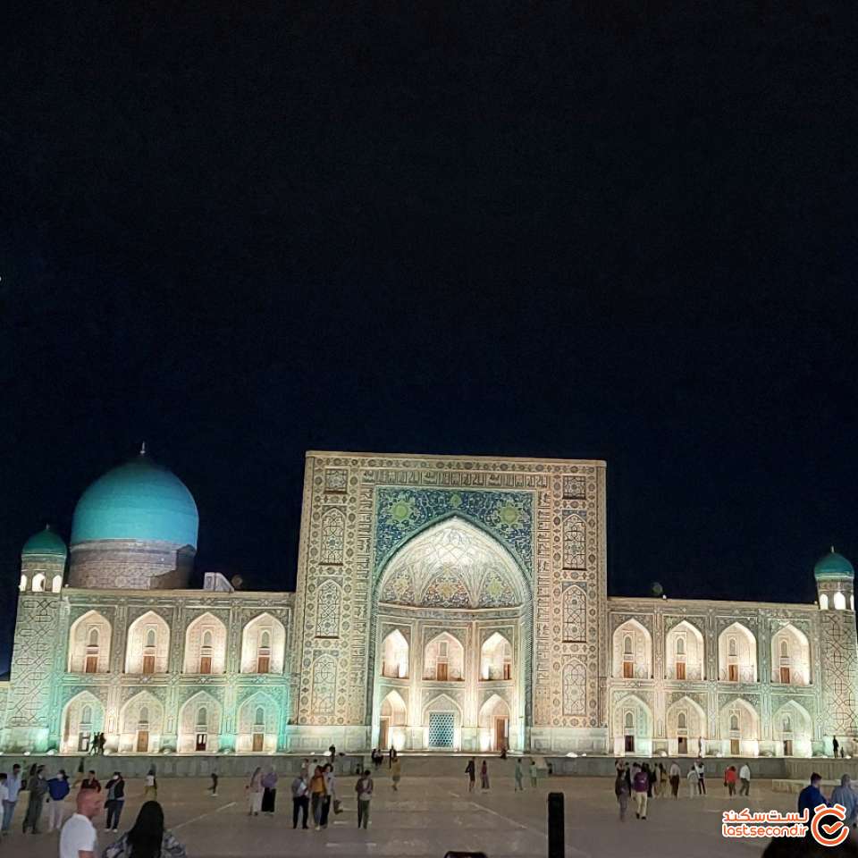تصویر 6: میدان ریگستان در شب(سمرقند)