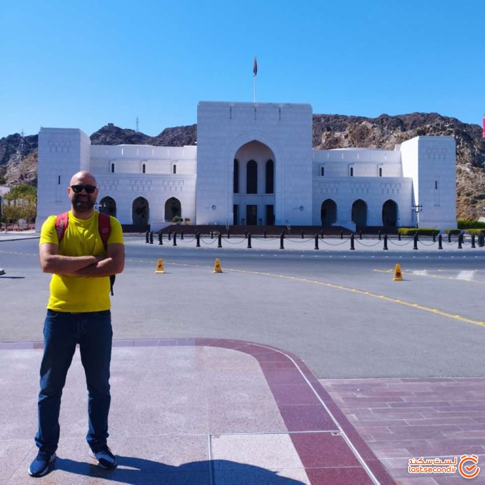 نمای بیرونی موزه ملی