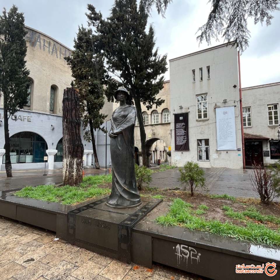 مجسمه های زیبا در خیابان های شهر