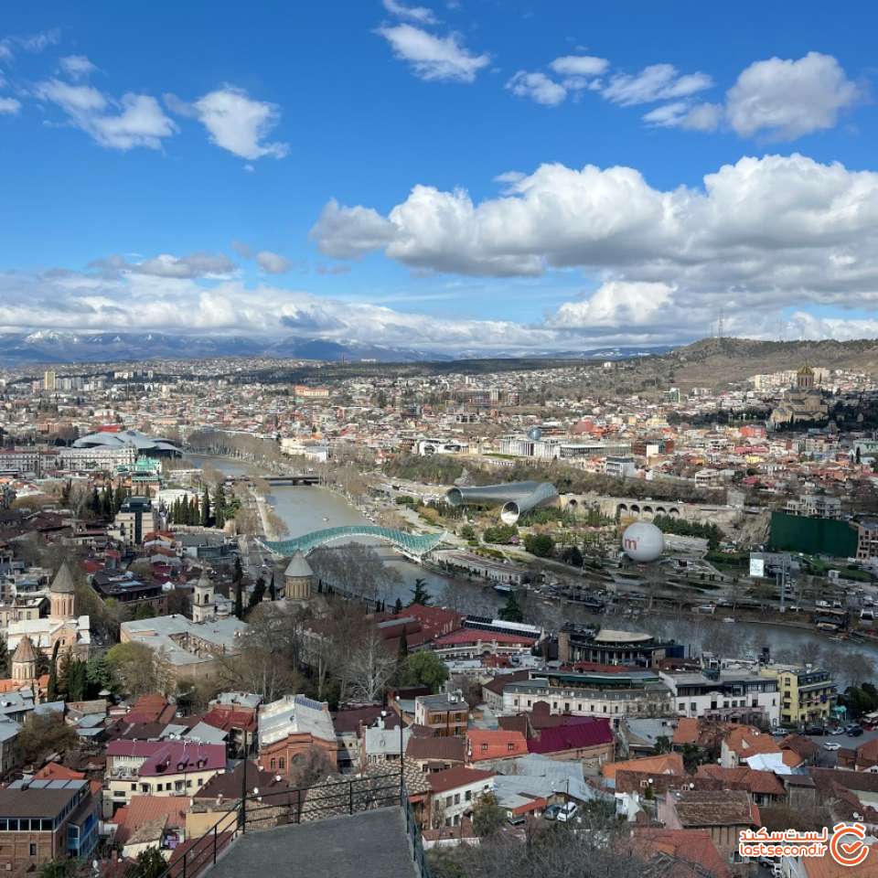 آسمان پاک و شهر تمیز