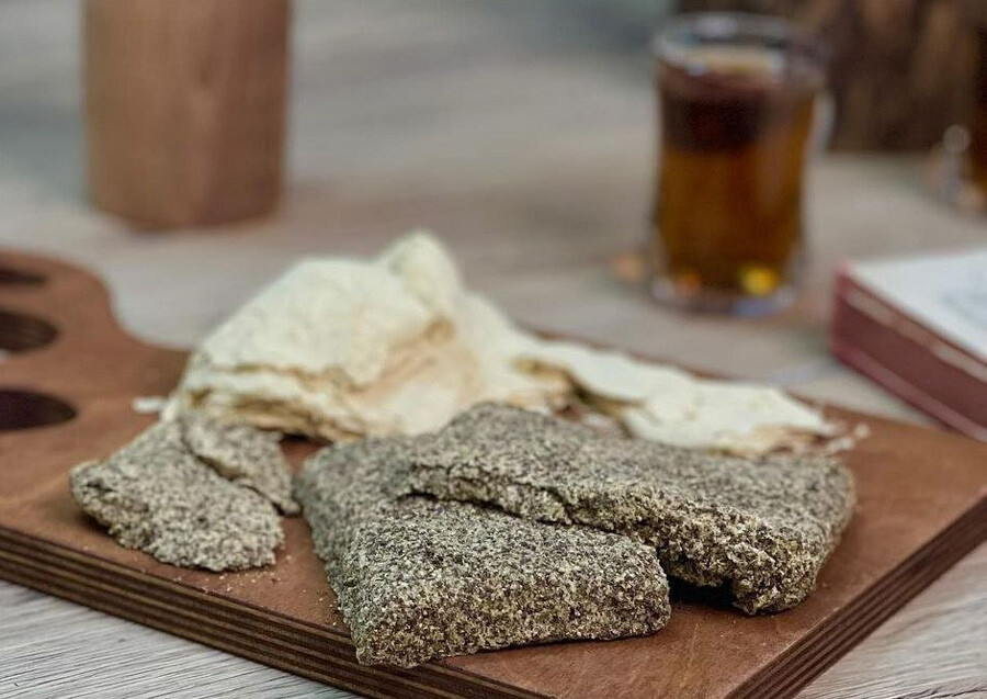 lastsecond.ir-souvenirs-of-tabriz-halwa.jpg