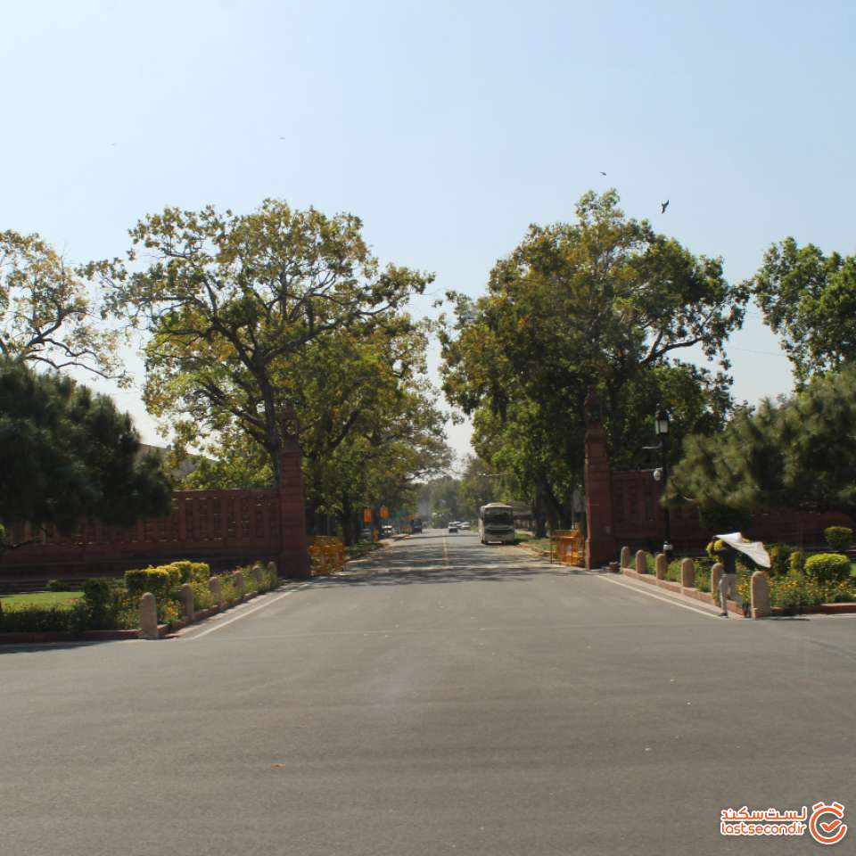 خیابان سفارت ها
