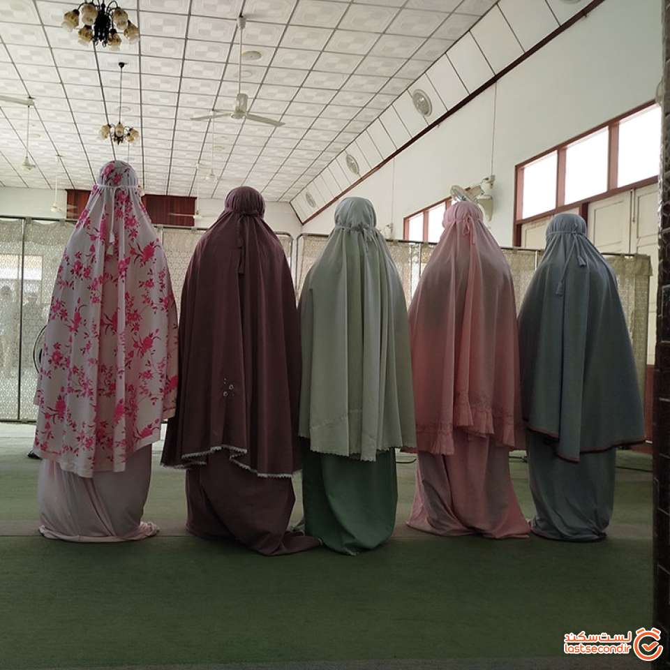 نماز در مسجد شهر