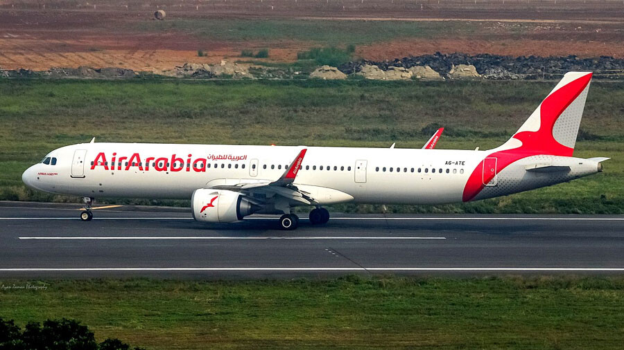 Lastsecond.ir-airline-baggage-fees-allowance-airarabia.jpg