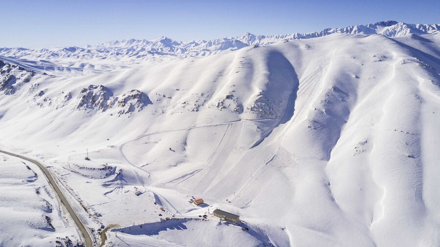 Fereydunshahr-ski-resort-iran.jpg