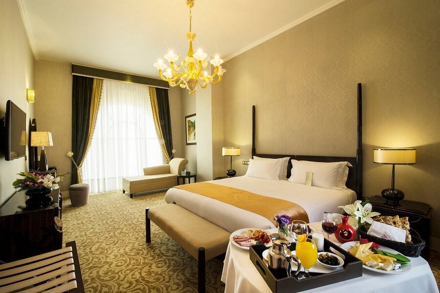 Espinas Palace Hotel Room.jpg