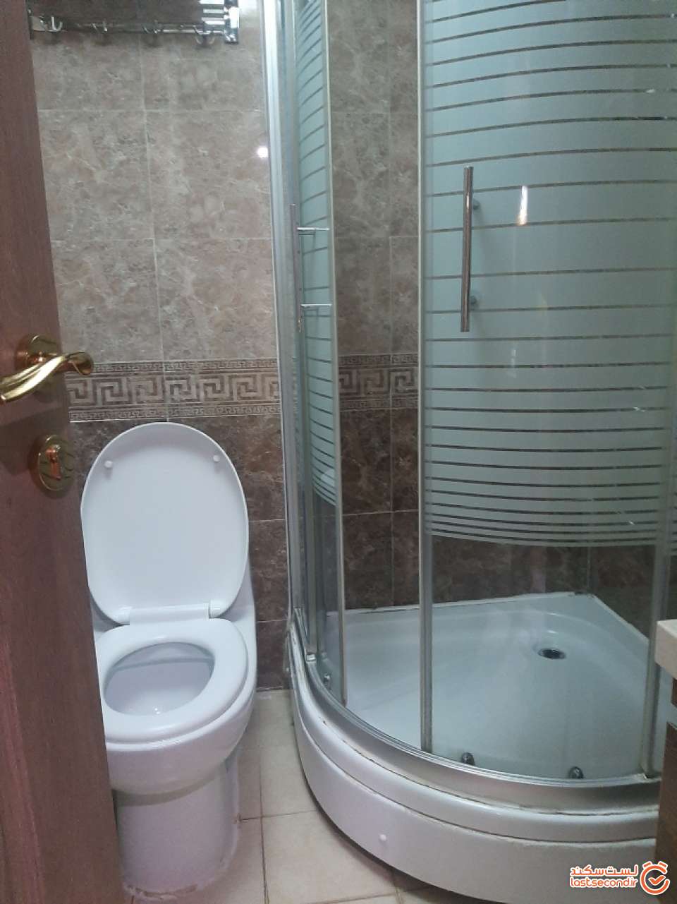 سرویس دستشویی اتاق  