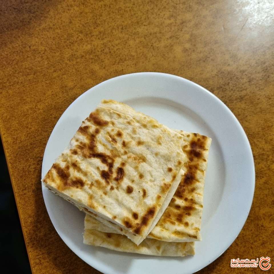 نان با پنیر مخصوص