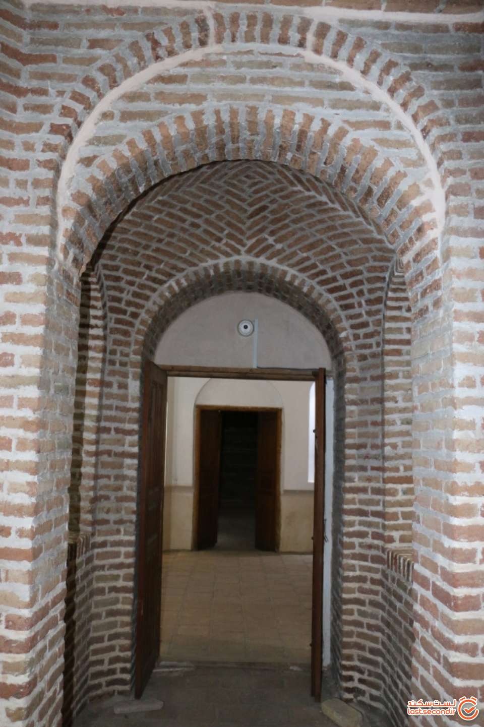 قسمتی از زیرزمین حسینیه امینی ها