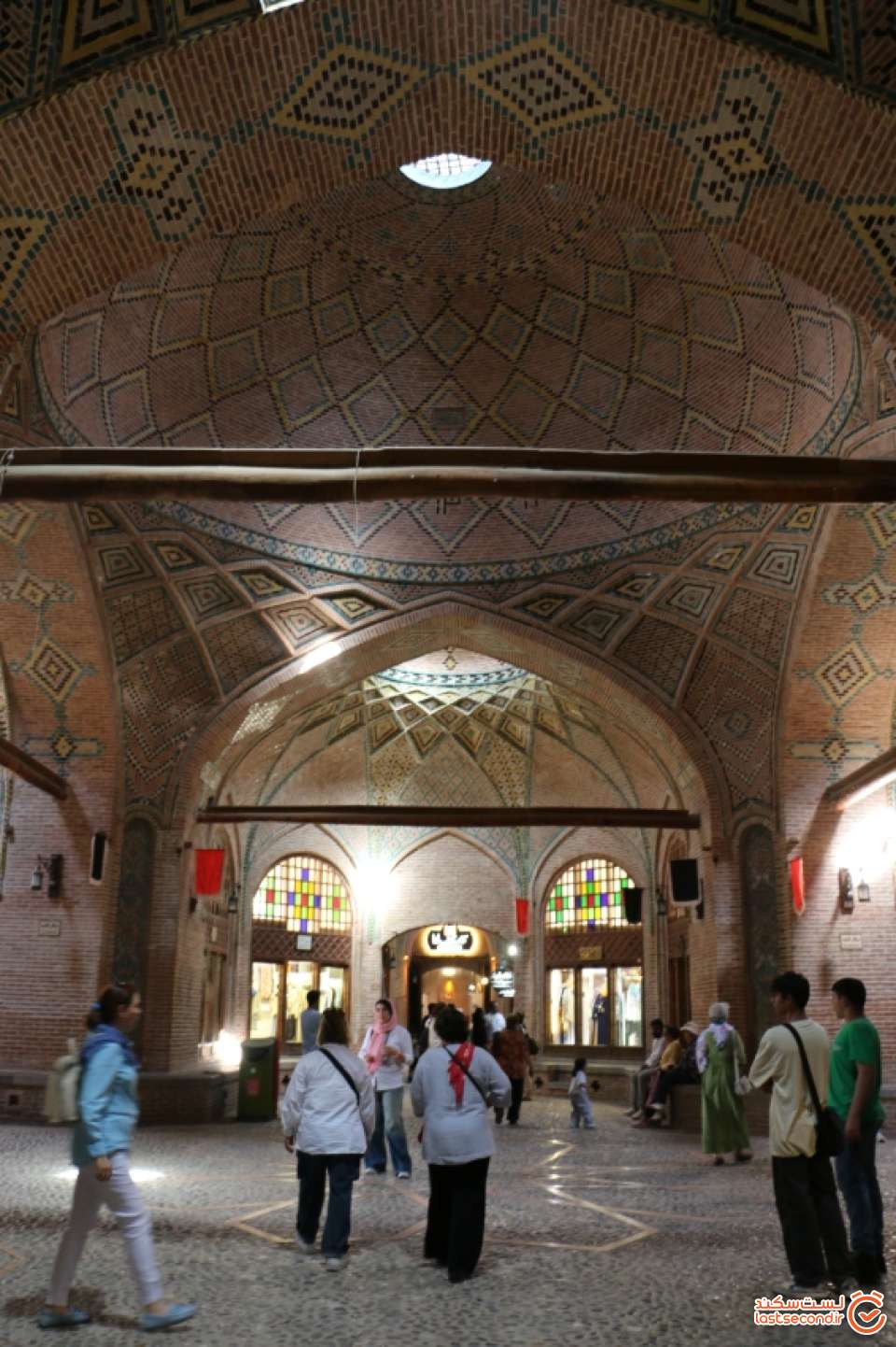 چهارسوق اصلی سرای سعدالسلطنه