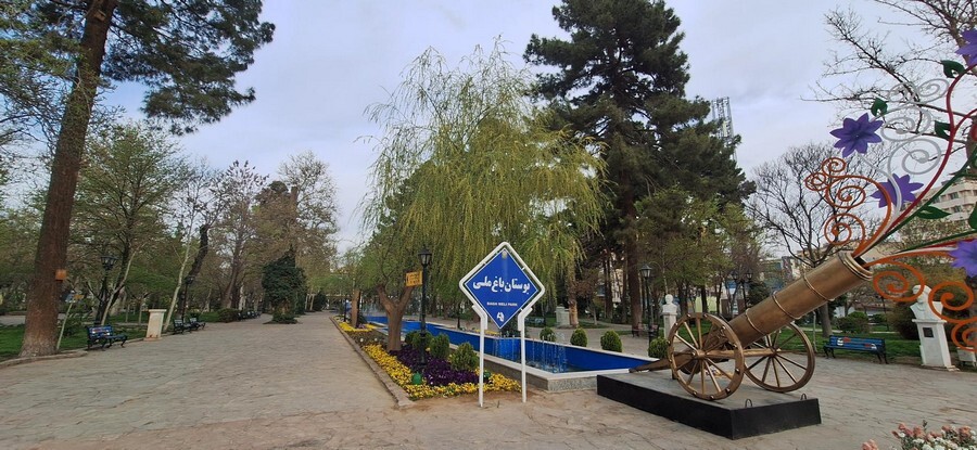 1353823_5396638--بوستان-باغ-ملی.jpg