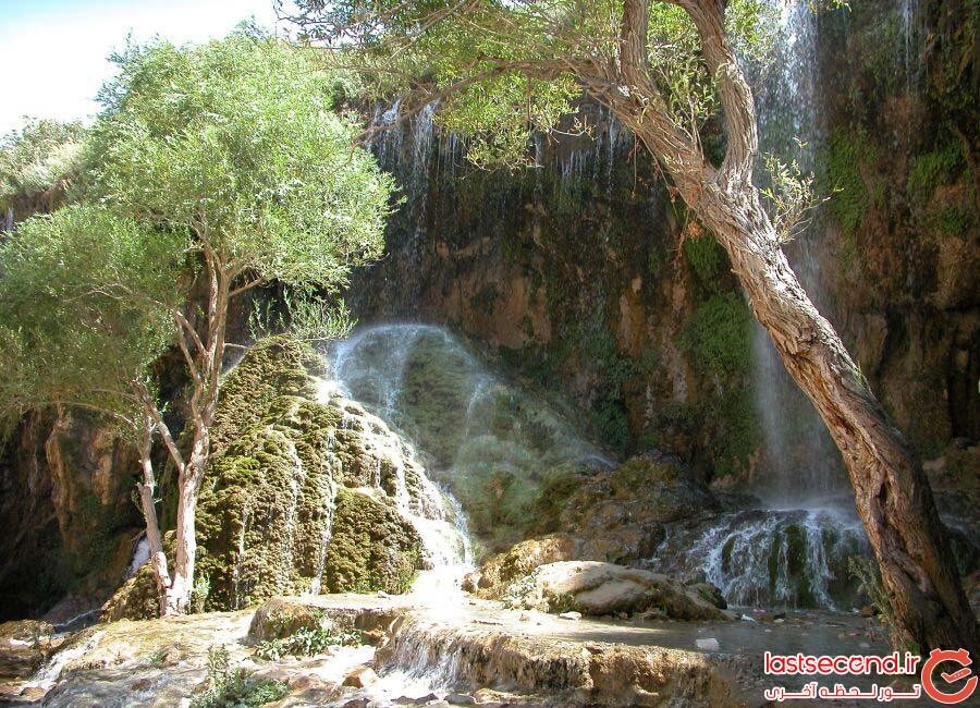 Asiab-kharabeh waterfall.jpg