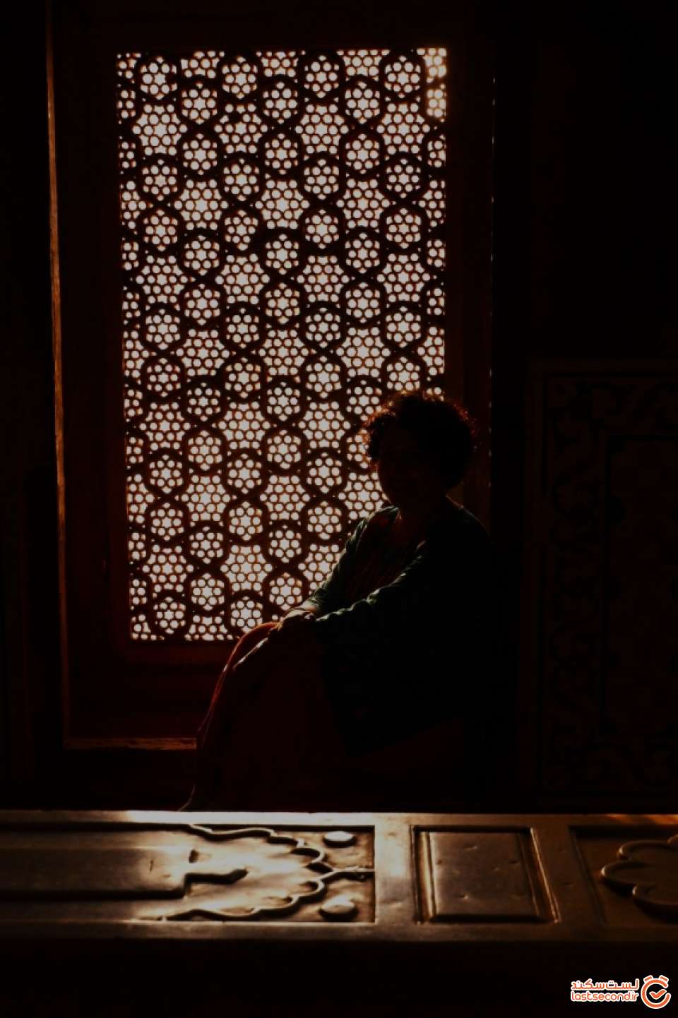 من و پنجره مرمرین