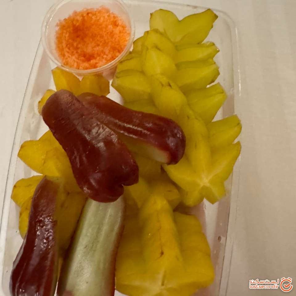 میوه ستاره ایی و سیب رز