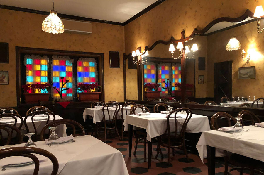 lastsecond.ir-tehran-best-restaurants-swiss-indoor.jpg