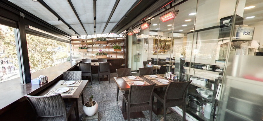 lastsecond.ir-tehran-best-restaurants-shemroon-kabab3.jpg