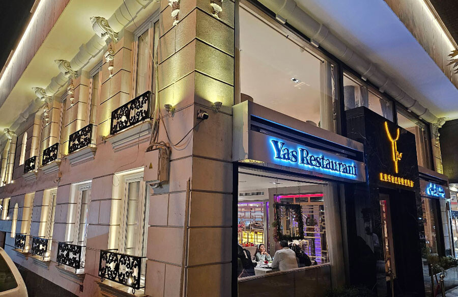 lastsecond.ir-tehran-best-restaurants-yas-outdoor.jpg