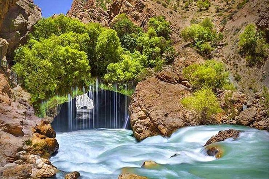 Waterfall Abmalakh.jpg