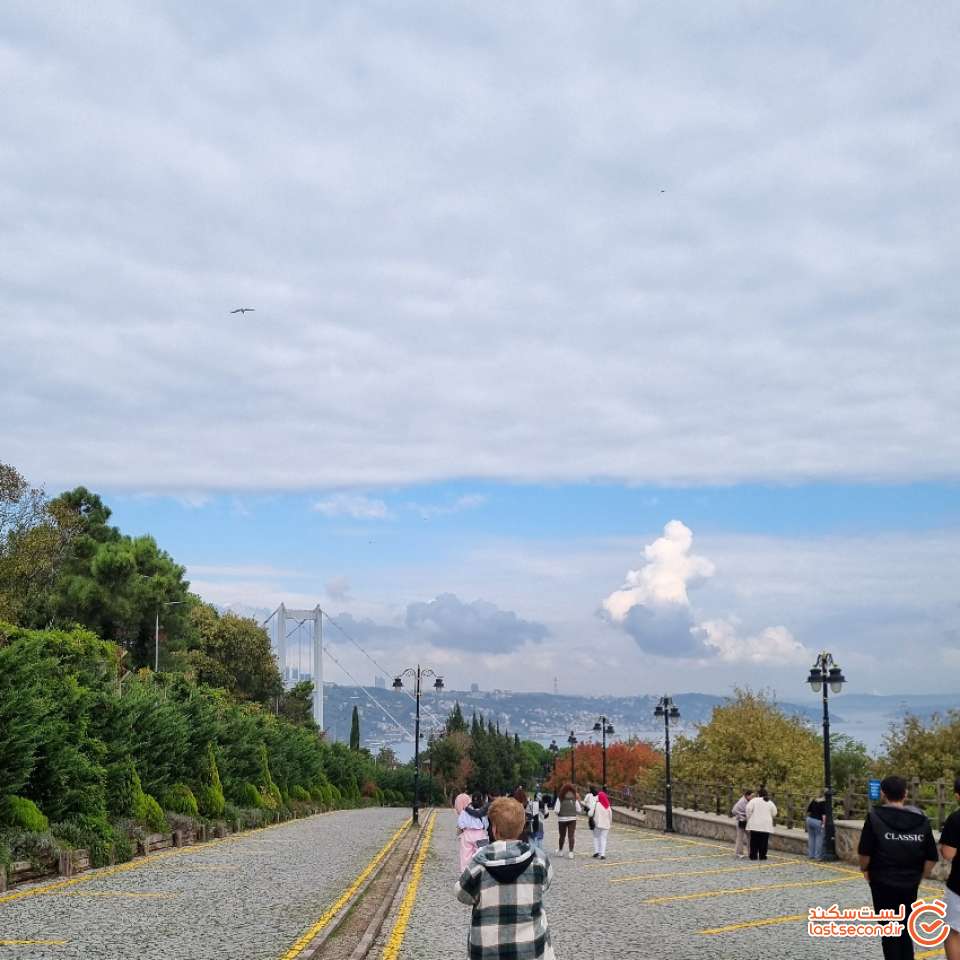 پیاده روی کنار خلیج