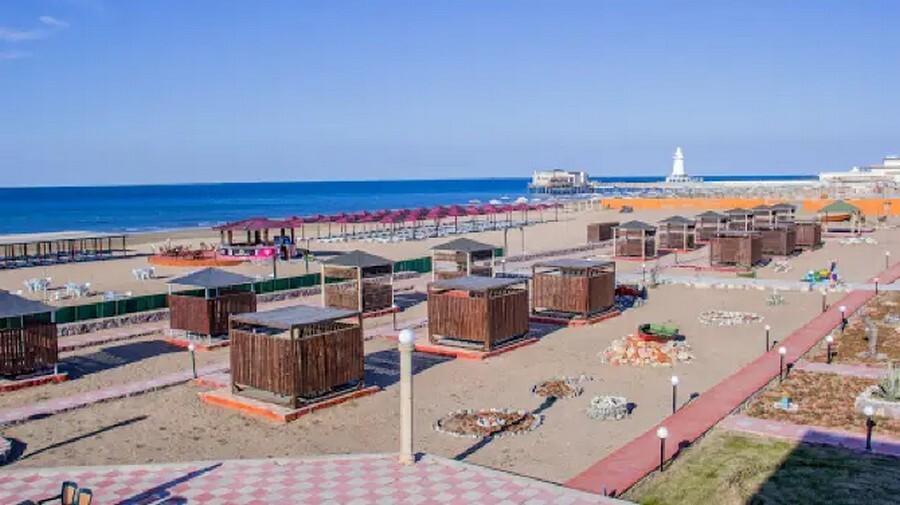 Tropicana beach Baku.jpg
