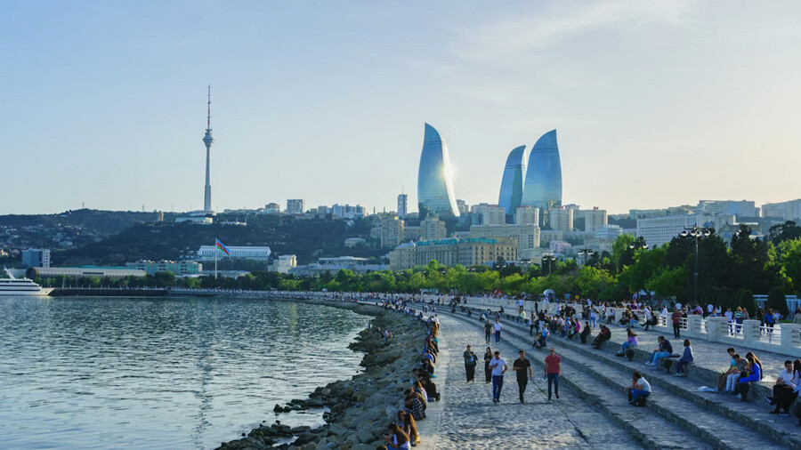 lastsecond.ir-things-to-do-baku-city-landscape.jpg