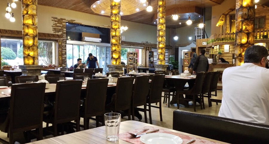 lastsecond.ir-motel-qu-best-restaurants-farzin2.jpg