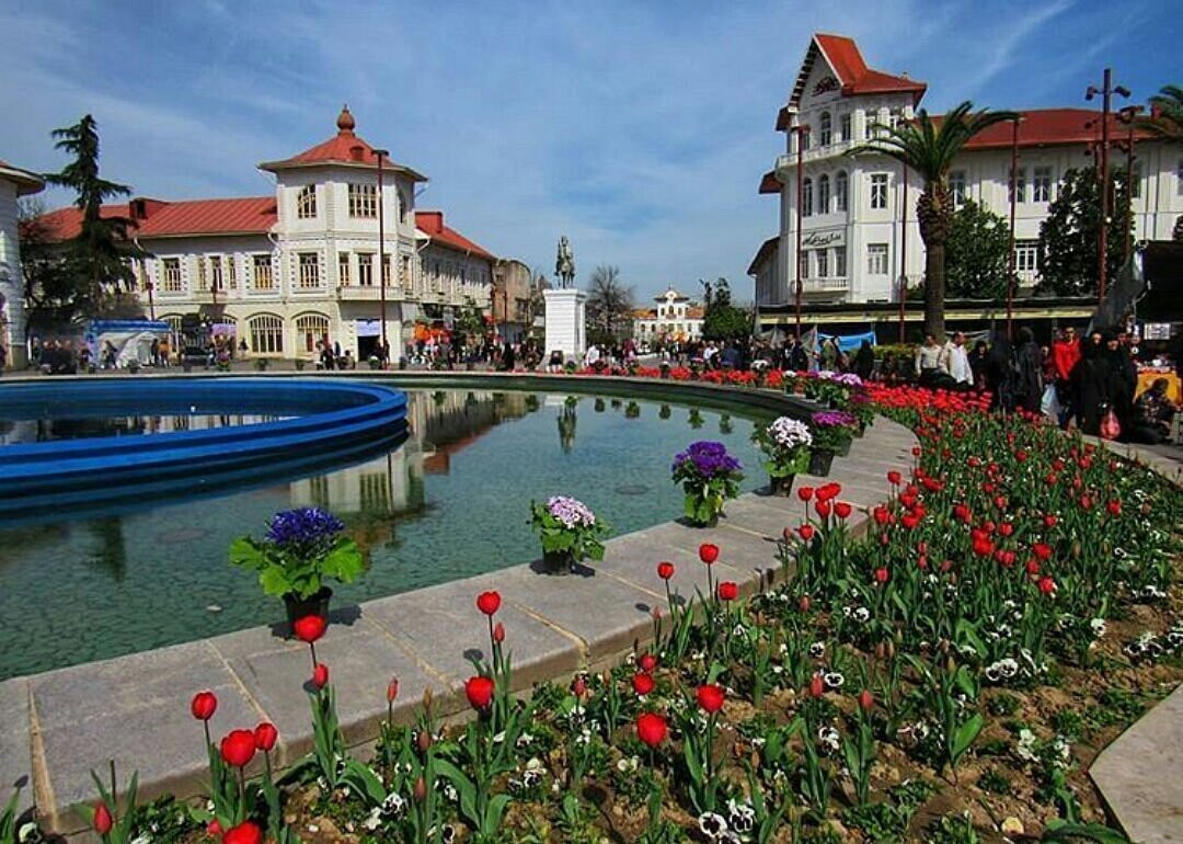 تهران، رشت، سه نفر