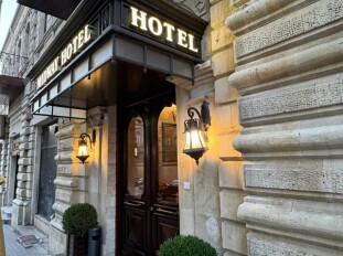 هتل میدوی باکو