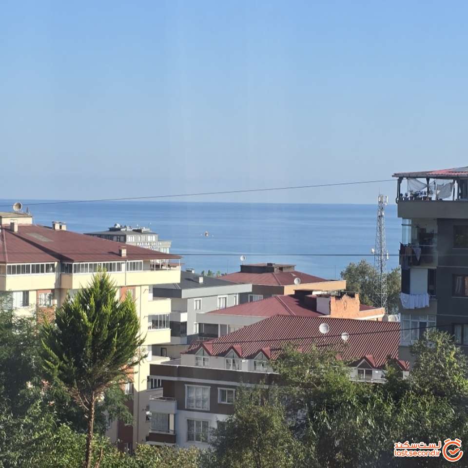 چشم انداز دریا از نمای هتل آپارتمان بهار