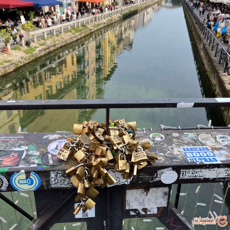 خیابان ناویگلی میلان با کافه های اطراف رودخانه (که به عنوان جاذبه مخفی میلان معروف است)