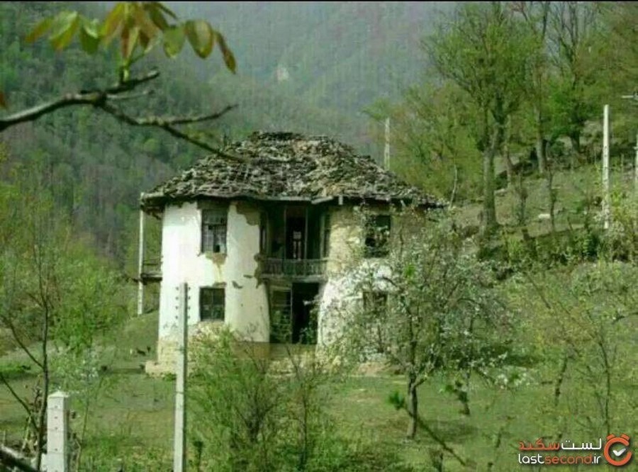 The creepy cottage 2.jpg