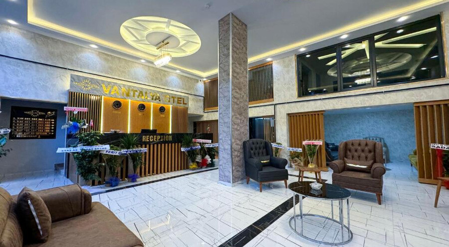 lastsecond.ir-best-cheap-hotels-in-van-vantalya.jpg