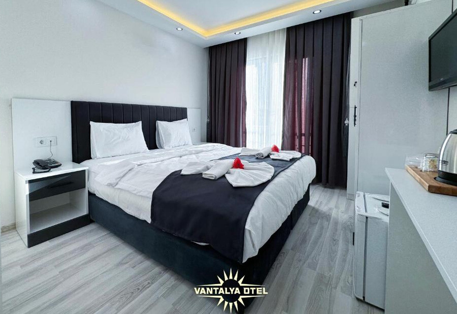 lastsecond.ir-best-cheap-hotels-in-van-vantalya1.jpg