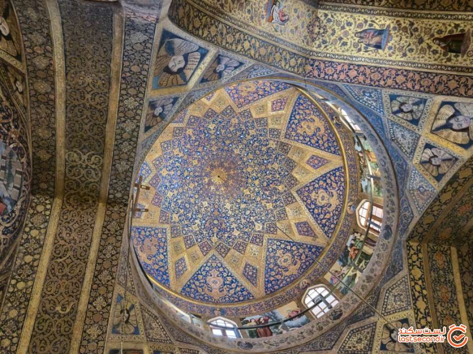 تصویر 101: گنبد زیبای کلیسا
