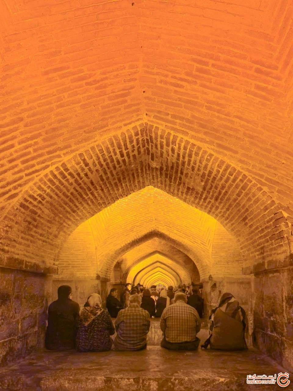 تصویر 136: &nbsp;نمای زیرین پل