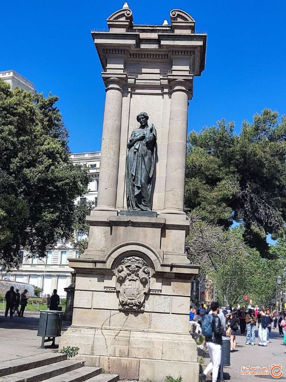 عکس &nbsp;39 &nbsp;یادبود فرانچسک ماسیا (Monument a Francesc Maci&agrave; ) &nbsp;رئیس دولت کاتالونیا در دهه ۱۹۳۰