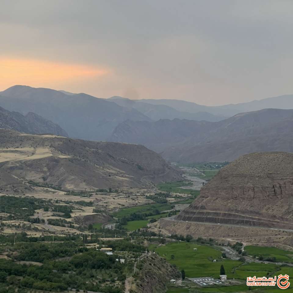 غروب چشم نواز از فراز روستا
