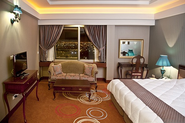 Shiraz-Hotel-Room-1.jpg