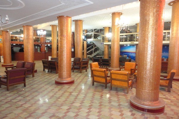 img2.jpg