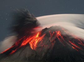 تصاویری از فوران ناگهانی آتشفشان کالبوکو در شیلی