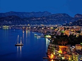 چشم انداز زیبا در جنوب ایتالیا