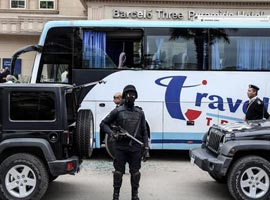 تیراندازی به اتوبوس گردشگران در فرانسه 