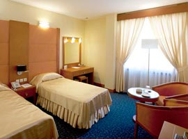کاهش 50 درصدی نرخ هتل های مشهد
