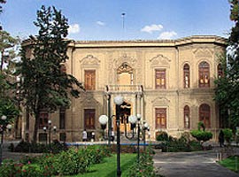 آشنایی با موزه آبگینه، خانه باشکوه قوام السلطنه